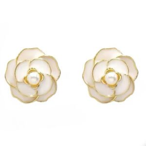 Σκουλαρίκια στρογγυλά λευκά με χρυσές λεπτομέρειες σχήμα λουλούδι με μαργαριτάρι ατσάλι (1.8*x 1.8*cm)